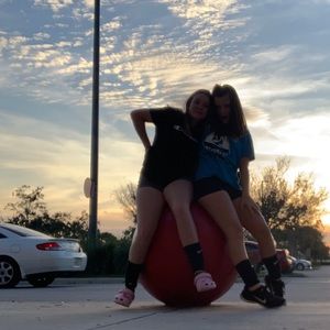 Meet your Posher, Elissa